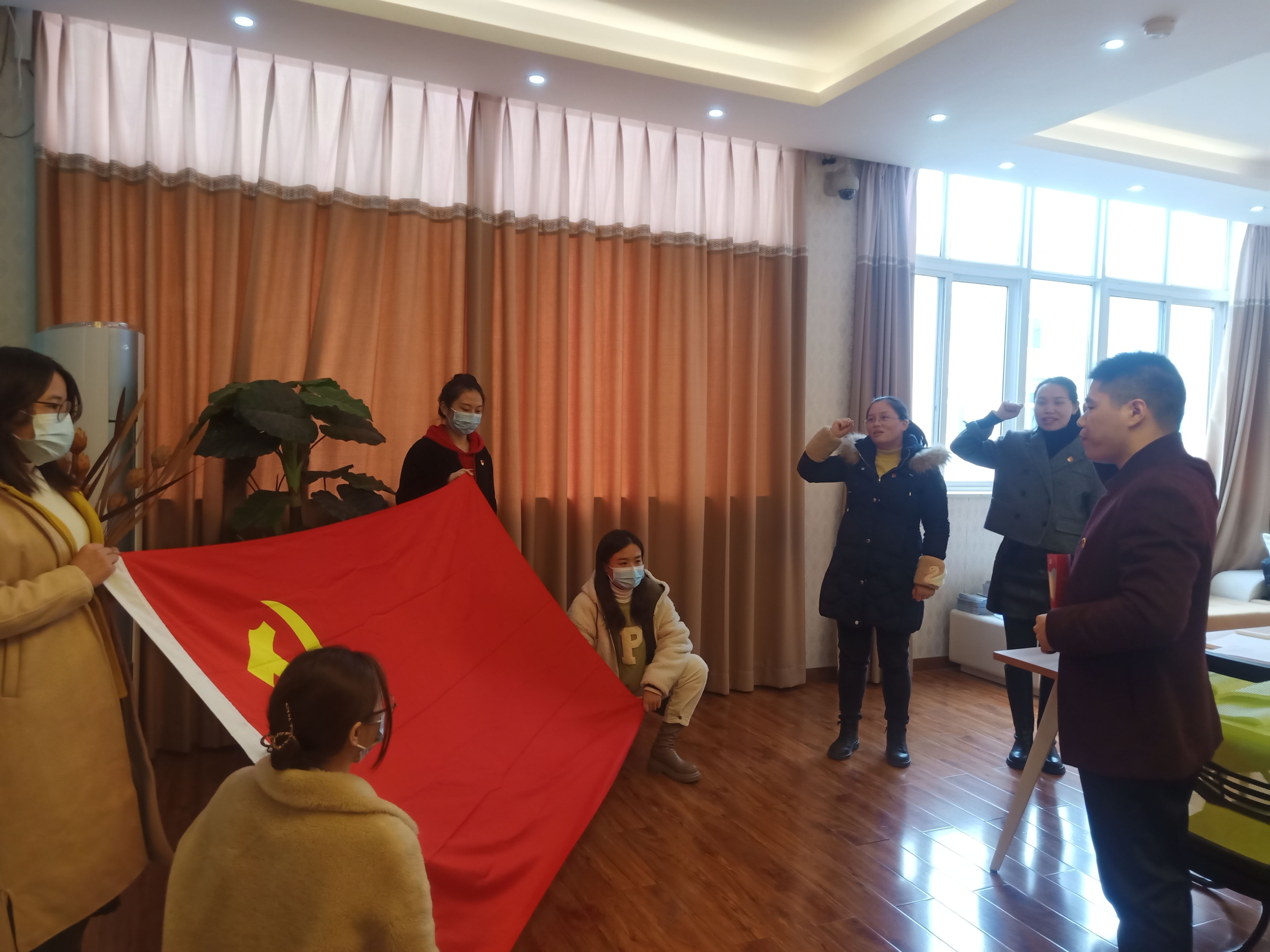 三.jpg 三.jpg