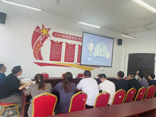 图2.jpg 图2.jpg
