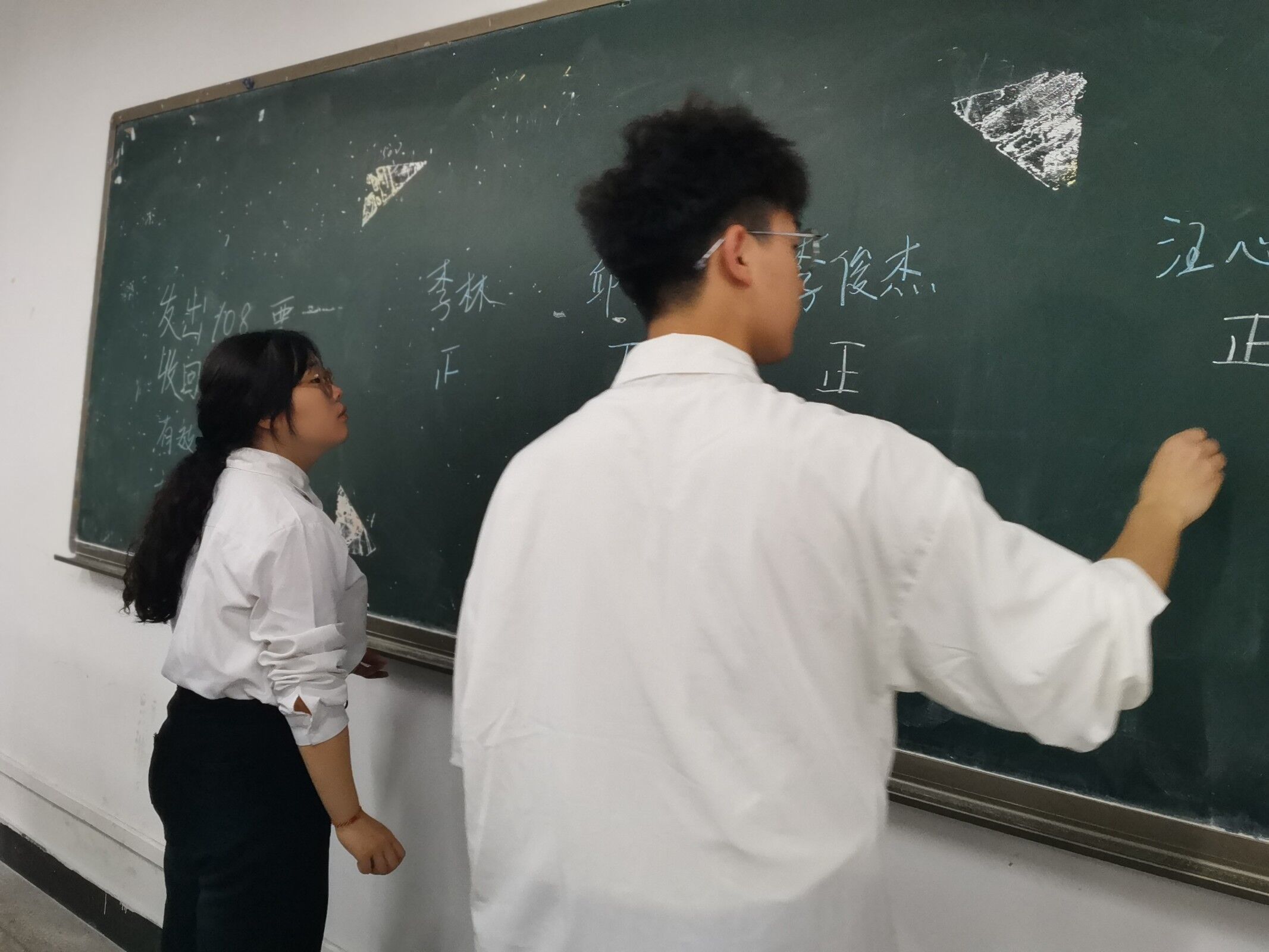 图二.jpg 图二.jpg